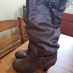 Guess boots